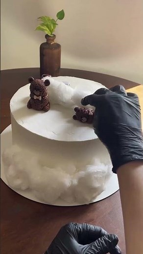 How to add lights to a cake ?