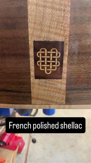 French polished shellac