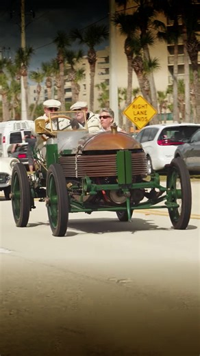 What does it take to set a land speed record in the early 1900s? Try this 15-liter, 240-horsepower Napier L48. #Napier #NapierL48 #NapierSampson #LandSpeed #LandSpeedRecord #OrmondBeach #PreWar #PreWarRaceCar #VintageRaceCar #VintageRacing #ClassicCar #VintageCar | Classic Motorsports Magazine