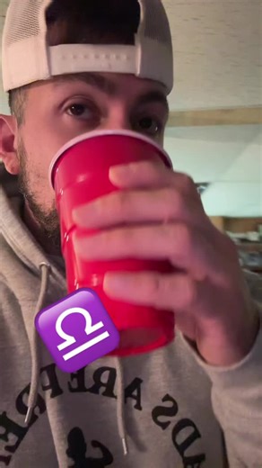 Libra loves pretty things and the Leo loves itself to always stay pretty therefore Libra loves Leo! #Libra #Leo #Zodiac #Astrology #Relationships