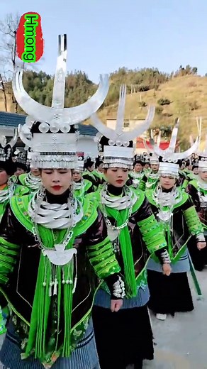 Explore Hmong Culture & Traditional Attire