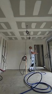 231K views · 810 reactions | Teamwork makes the dream work!  With airless spraying and skimming, you get a perfectly smooth finish on any surface. Powered by the Graco Mark VII HD, DG Peinture Astuce &Deco and Ys Artisan Peintre shows how pros get the job done right | Graco Contractor Equipment - EMEA | Facebook