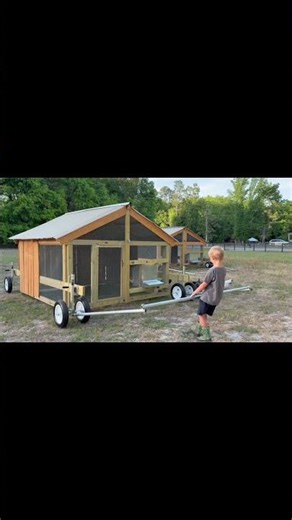 This Chicken Coop MOVES With Ease