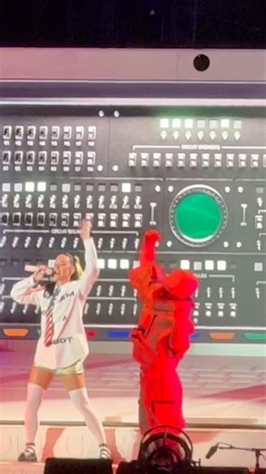 Lucca summer festival - Katy Perry - dark horse