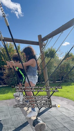 🖤 Që nga momenti kur u bëra nënë, zemra ime nuk ishte më e imja.Çdo hap që hedh, çdo vendim që marr, çdo ëndërr që ndjek, gjithçka është për fëmijët e mi. 🌟 #fyp #foryou #albanian #kosova #diaspora #video #reel | Blerta Rugova