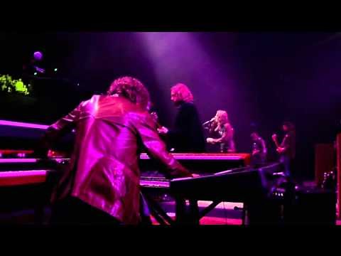 Movin on Down The Line - The Black Crowes (Live)