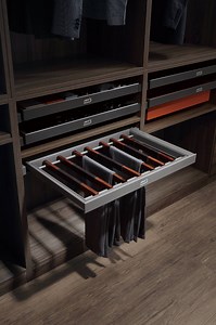 [Hot Item] Trouser Storage Pull out Trouser Rack