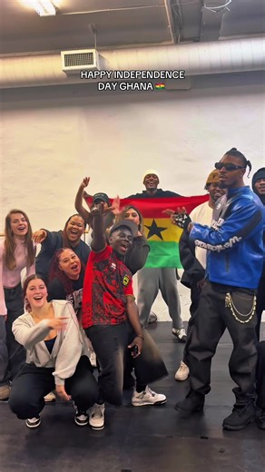 HAPPY INDEPENDENCE DAY GHANA 🇬🇭🇬🇭🇬🇭 W/ @Beeztrap KOTM First Edition of the GHANAPIANO DANCE WORKSHOP was SOLD OUT 🔥🔥🔥