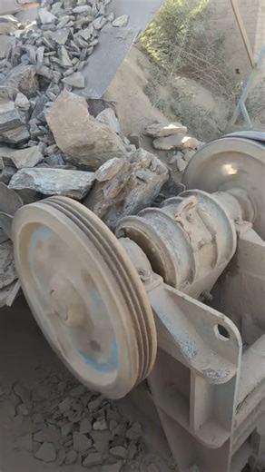 7.9K views · 85 reactions | This Is How to Crush Rocks Like Industry Pros #HowToCrushRock #RockCrusher #HeavyEquipment #IndustrialEngineering #MiningOperations #USAProjects #EuropeIndustry #UKMachinery #CrusherPlant #RockProcessing | RSK React | Facebook