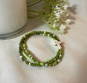 Green and White Seed Bead Cross Bracelet for Teen Girls and Women - Etsy