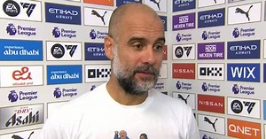 Mazzone, Guardiola con la maglietta dedica dopo Manchester City-Newcastle
