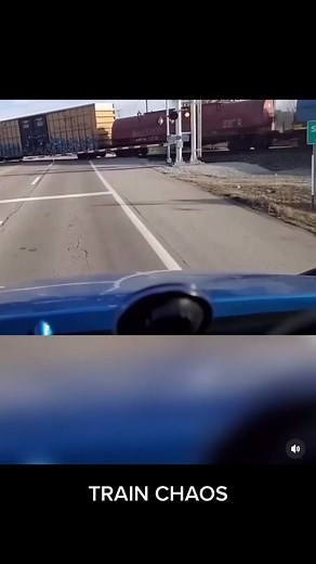 #pinksquadcar #crashlandingonyou #trainwreck #viralvideo