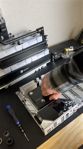 Bitspower x Maxsun 👌