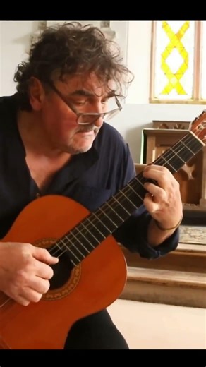 Ave Maria on Classical Guitar