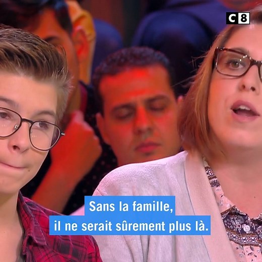 Harcelé au collège, le jeune Théo a délivré un témoignage bouleversant dans Touche Pas à Mon Poste (TPMP). Le débat en intégralité sur myCANAL ➡ https://bit.ly/2E2yJZm | C8
