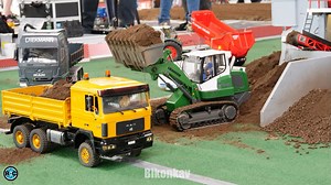 506K views · 4K reactions | RC Screening Plant - Modell Truck Nord 2022 #rc #rctrucks #rcscreeningplant | Bikonkav | Facebook