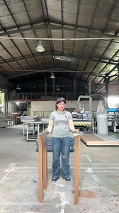 Thao tác lắp ráp cho một chiếc bàn thờ do anh em thợ TÂN GỖ VIỆT thực hiện. Hotline :0968.915.195 - website: tango viet.vn | Trần Văn Vinh