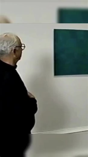 “Monet changed me, seeing his paintings.” In this rarely seen archival interview, Ellsworth talks about his fondness for the later paintings of Claude Monet, whose works inspired “Tableau Vert” (1952). #EllsworthKelly