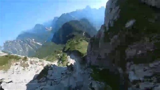 Gandalf and his Vampire. The latest edition Vampire is a suit that we are incredibly proud of. The signature speed and agility has been balanced perfectly with easy exits and high glide 😎 | Phoenix-Fly