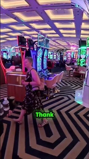 Proof: YES—Vegas Still Gives Free Drinks! (Even When You Win 34 Cents) 😂🍹 #casinolife