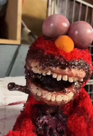 Elmo: Decrepita Pesadilla Zombie en Sesame Street