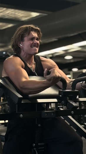 Angelic ----Bucked up code: CHINZ310Emraldlabs code: CHINZGym Pin code: TODD #bodybuidling #triceps