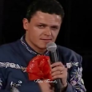 Solo tú que conoces mi forma de sentir 🎶❤️ . #pedrofernandez #miformadesentir #viñadelmar #mariachi | Pedro Fernandez