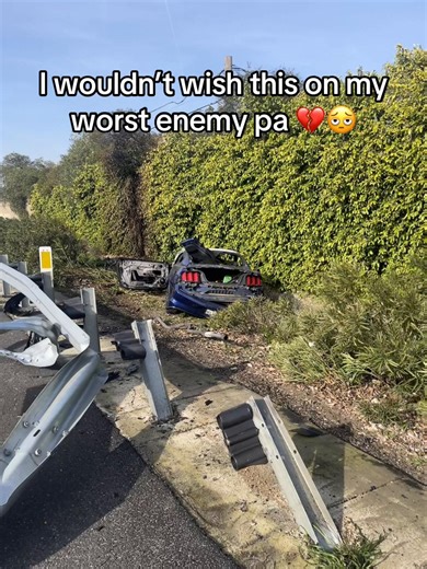 @Tiagz @Flaminhott #carcrash #916 #mustang #fml #viral | mustang car