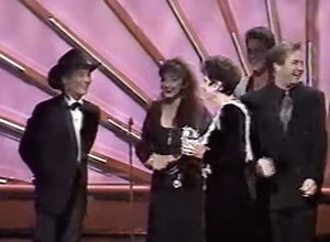 CMA Awards 1993: George Jones’ Wife Nancy Has To Accept Award For Vocal Event Of The Year Because He Was In The Bathroom