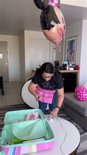 Minnie Mouse bday room decor - Las Vegas Balloons