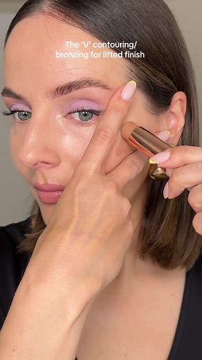 The lifted contouring/bronzing placement Ib the amazing @Erica Taylor #contouring #contouringhacks #bronzing #facecontouring #makeuphacks #makeuptips #makeuptipsandtricks