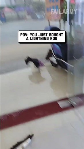 Lightning close calls 😳 🌩️