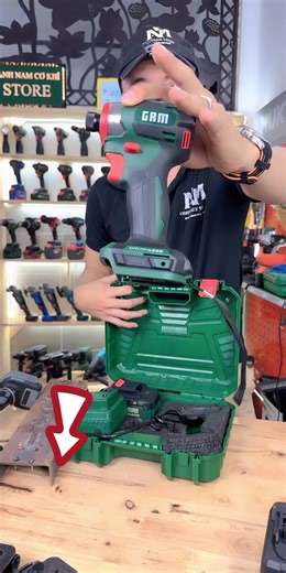 Mua Pin Sạt - Tặng Thân Chuyên Vít #anhnamcokhi