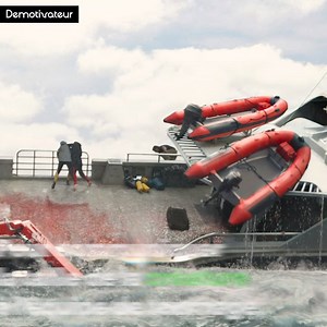 Comment reproduire un requin préhistorique de près de 20 mètres de long à l'écran ? Découvrez les secrets de tournage du film En Eaux Troubles avec Jason Statham | Demotivateur