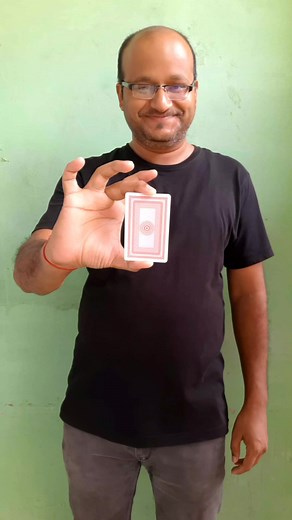 4.8K views · 41 reactions | Comment How To Do This Card Change Easy Magic Tricks #magic #magictricks #magictrickguru #card | Magic Trick Guru | Facebook