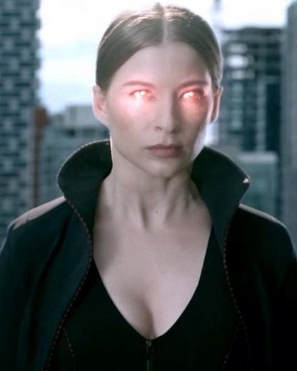 Is Moving Back to Smallville the WORST Decision Clark Kent Ever Made? 😳🏡💥