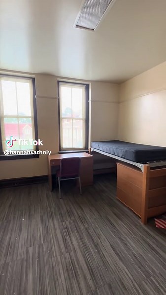 Experiencing College Life at Florida State University