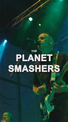 Stomp Records on Instagram: "New Video Alert! The Planet Smashers ALIEN just hit the u-toobs today. Filmed live in Quebec City at Envol et Macadam in front of an insanely awesome crowd! Check the comments for the linkage Nouvelle vidéo en ligne! Les Planet Smashers – ALIEN viennent juste de débarquer sur les u-toobs aujourd’hui! Tourné en direct à Québec, au festival Envol et Macadam, devant une foule complètement déchaînée! Checkez la bio pour le lien! #theplanetsmashers #alien #onthedancefloor