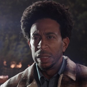 270K views · 979 reactions | Choose your player 歷 Disney's Dashing Through The Snow is now streaming on Disney+! | Disney+ | Facebook