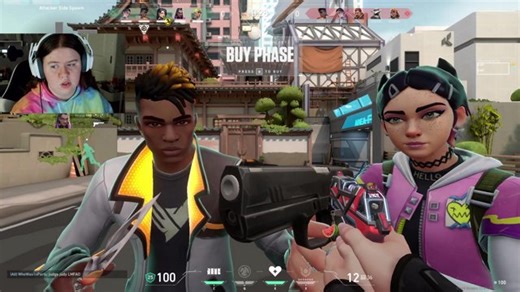 SHE PLAYS OTHER GAMES ?! | !discord !rank !10man !lurk