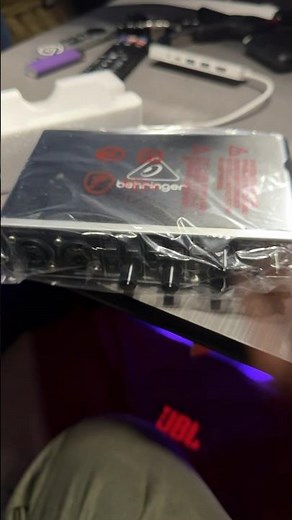 Unboxing the Behringer UMC204HD Audio Interface | USB Hub & iPad Pro Setup in My Semi-Truck