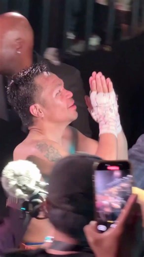 Manny Pacquiao & Girlfriend SPOTTED — Fans Lose Their Minds! 😍 #viralboxing #boxing #sports