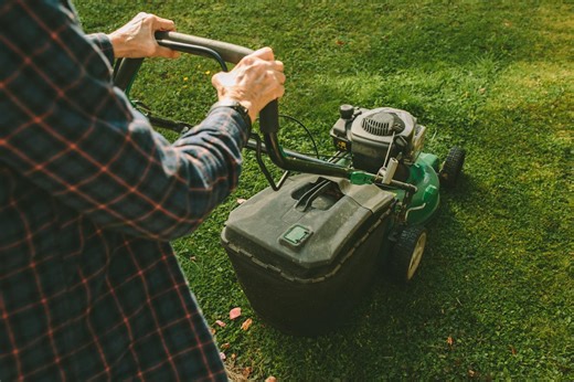 The best time to start mowing your lawn this spring