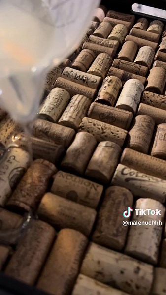 Cómo hacer una tabla de corchos: guía fácil y paso a paso