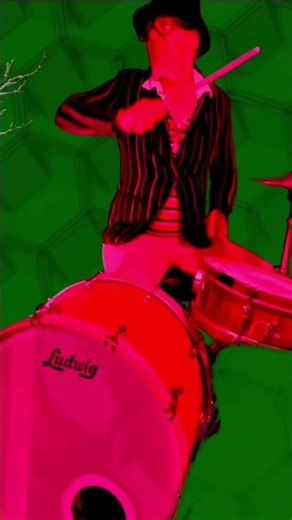 Ruby James – Bumble Bee (feat. Rosie Flores) | Final Teaser