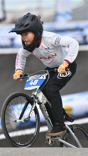 2025.11.02 @nagoyakeirin_bmx @japancyclingfederation Asian Continental Championships 9-10 Girls 20" Final Race / 8th YouTube動画には、ワダポリスさんのMCがバッチリ入っていました❣️ 当日は声援で聞こえず😅 MCにも感動して何度も動画を見返しています🥹 ありがとうございました❗️ @66wadapolice コマリは今シーズンのレースはこの大会で終了にしましたが、オフシーズンは体作りから取り組んでいきたいと思います❤️‍🔥 #seripperjr #10yearsold #troyleedesigns #bmxgirl #bmx女子 | Sachiko Somyo