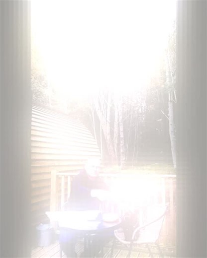 3 minute sound bath..... put on your headphones, take a breath and relax. #SoundTherapy #relax | Sound Bath Studio