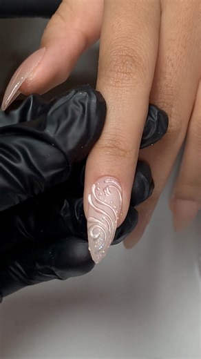 - Nude rubber base #021 - Mooight Cateye 28 - New reflective top coat #05 🔗RiyasNails.com | Riya's Nails