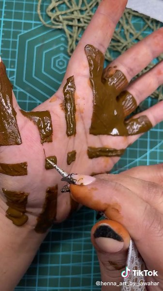 Unique Mehandi Henna Tricks for Beautiful Designs