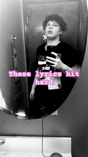 #forupage looking for a gf I’m half white half black 6’5